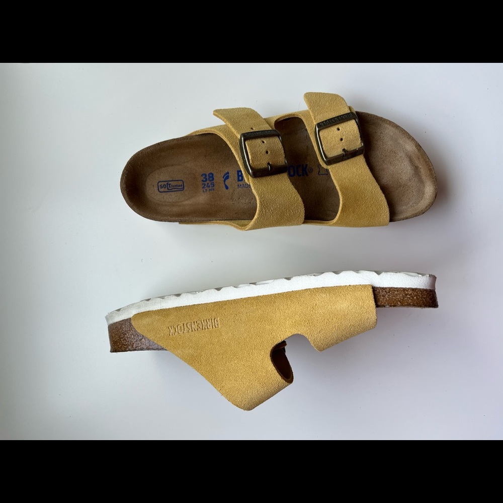 Birkenstock Arizona Sandal Size 7 (Ladies)